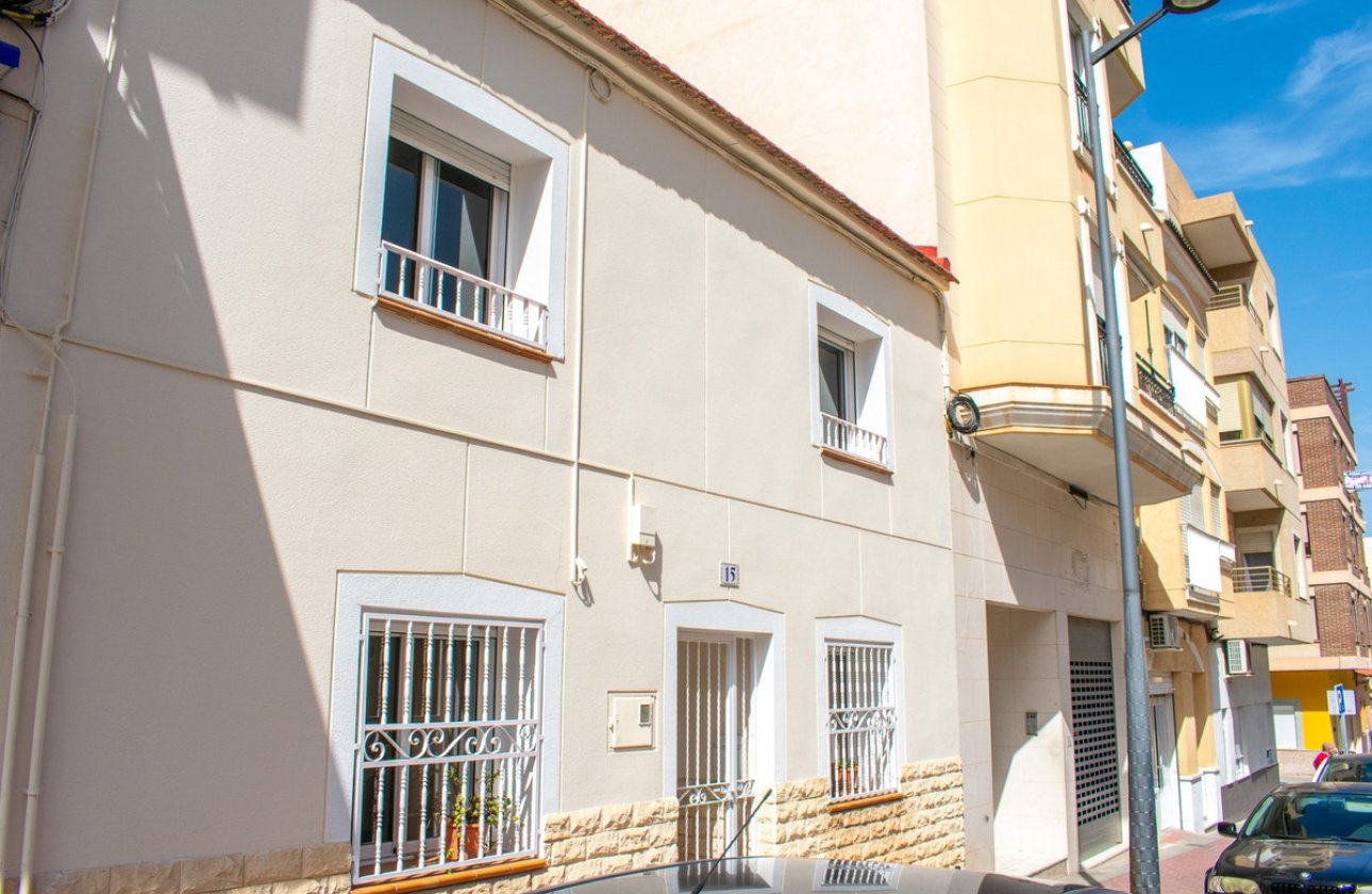 Resale - Town House -
Guardamar del Segura - Guardamar del Segura Centro