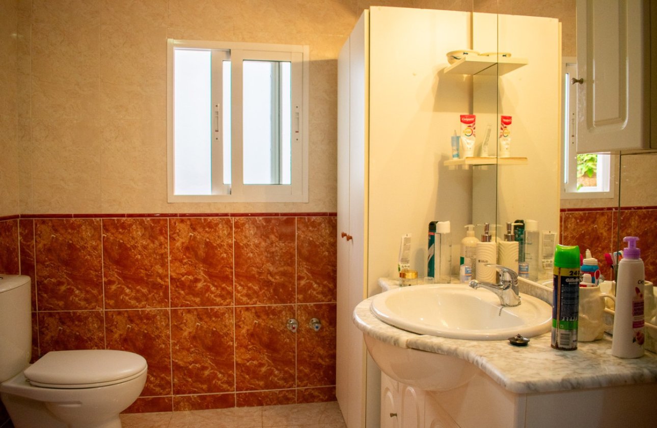 Resale - Town House -
Guardamar del Segura - Guardamar del Segura Centro