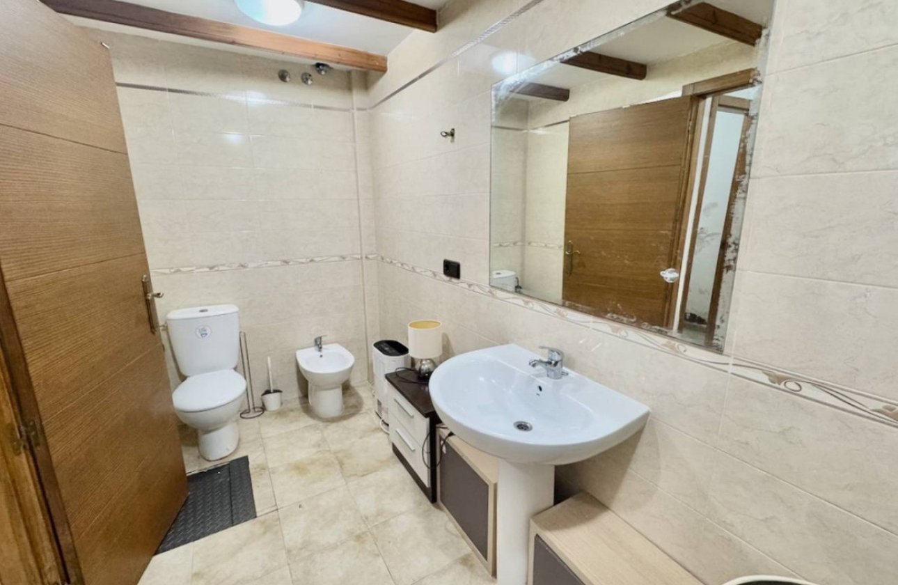 Resale - Town House -
Guardamar del Segura - Guardamar del Segura Centro