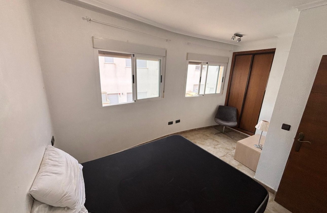 Resale - Town House -
Guardamar del Segura - Guardamar del Segura Centro