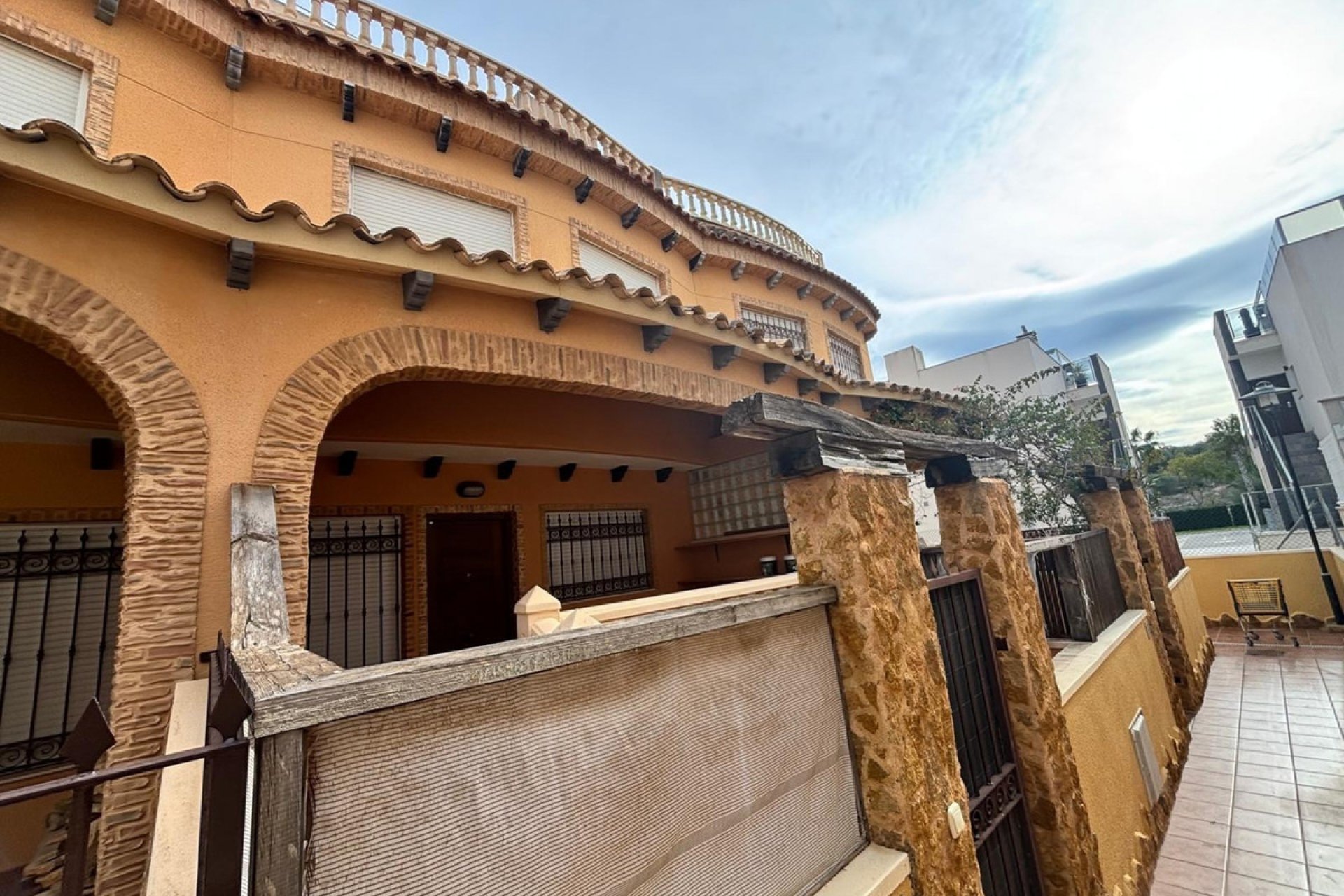 Resale - Town House -
Guardamar del Segura - Guardamar del Segura Centro