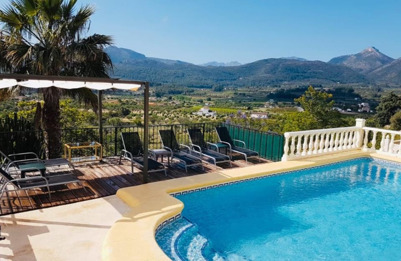 Resale - Town House -
Jalón - Jalon Centro