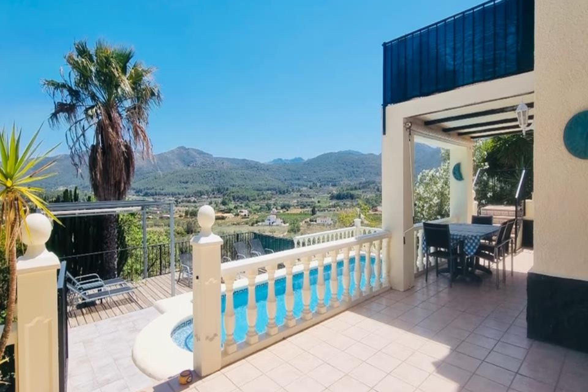 Resale - Town House -
Jalón - Jalon Centro