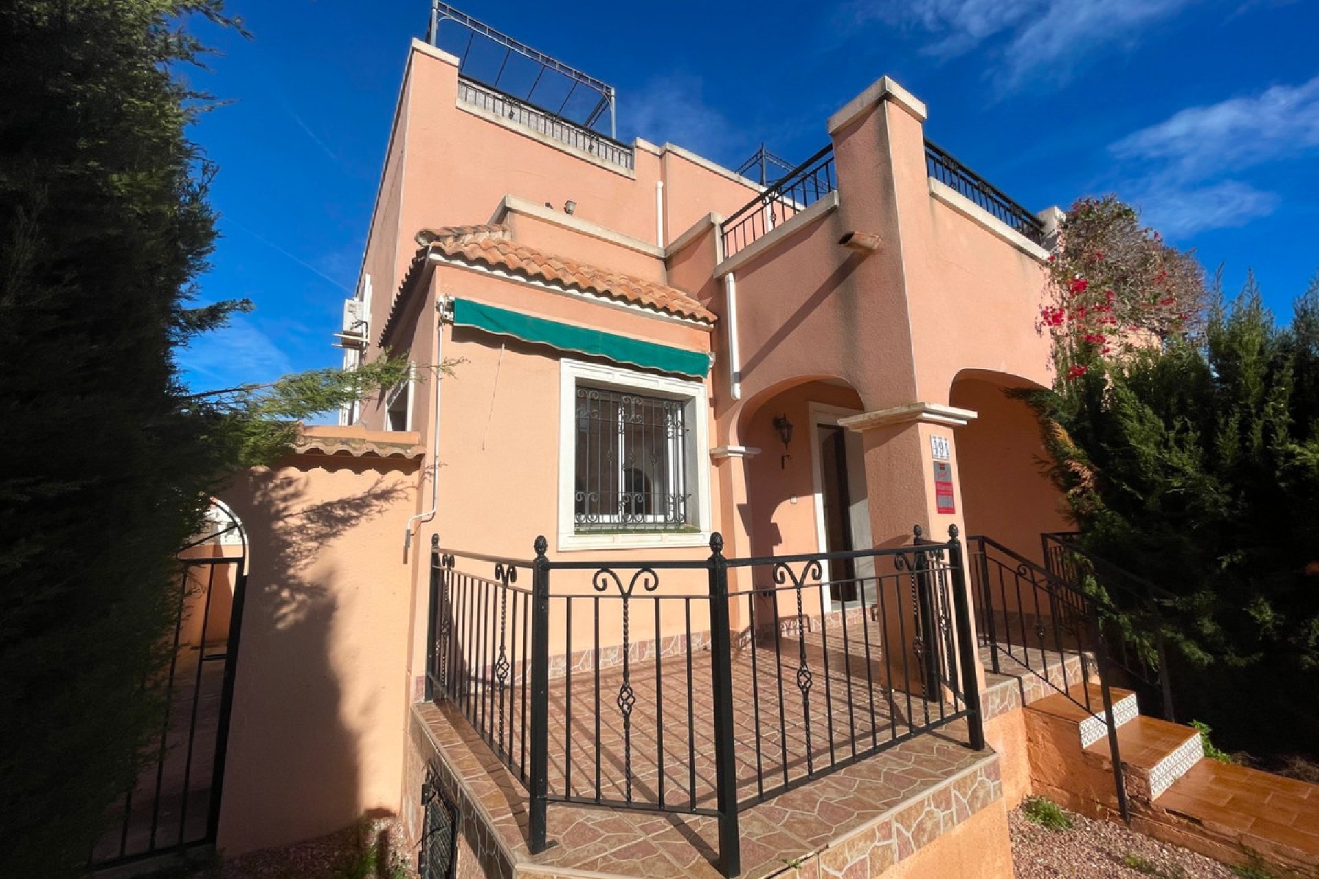 Resale - Town House -
Los Montesinos - Los Montesinos Centro