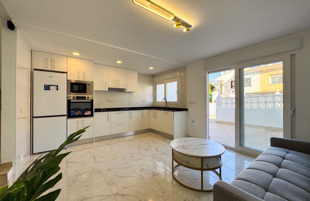 Resale - Town House -
Orihuela - Los Balcones