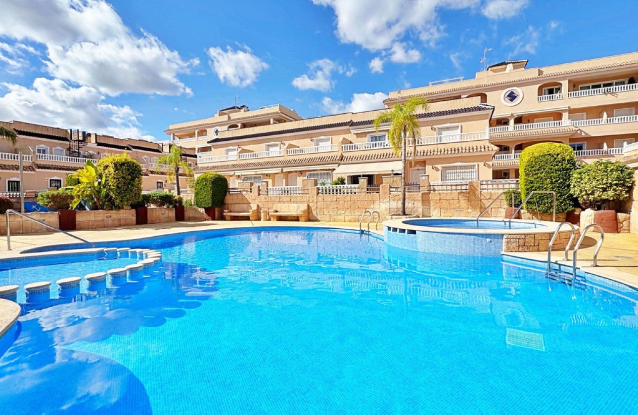 Resale - Town House -
Orihuela - Villamartin