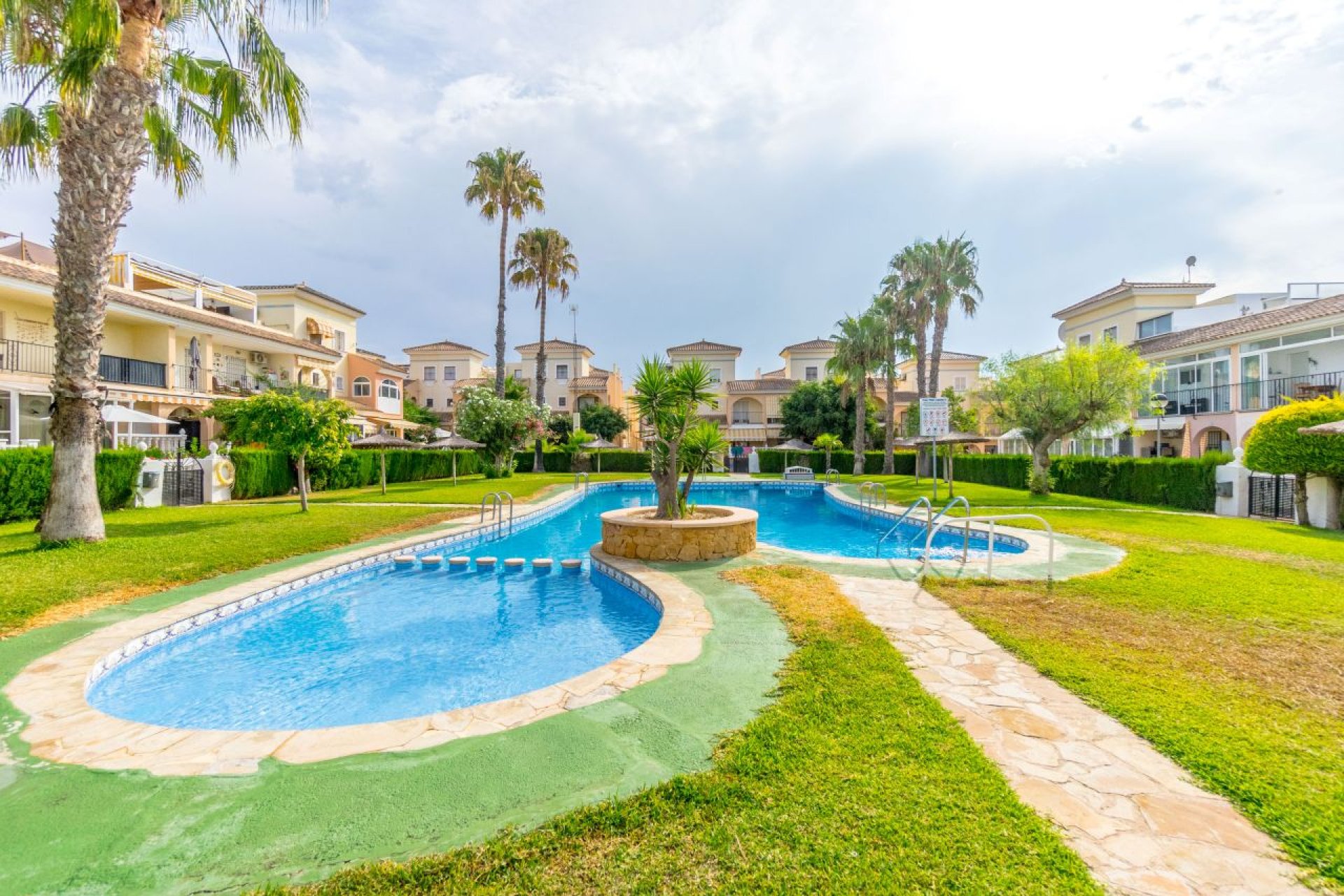 Resale - Town House -
Playa Flamenca