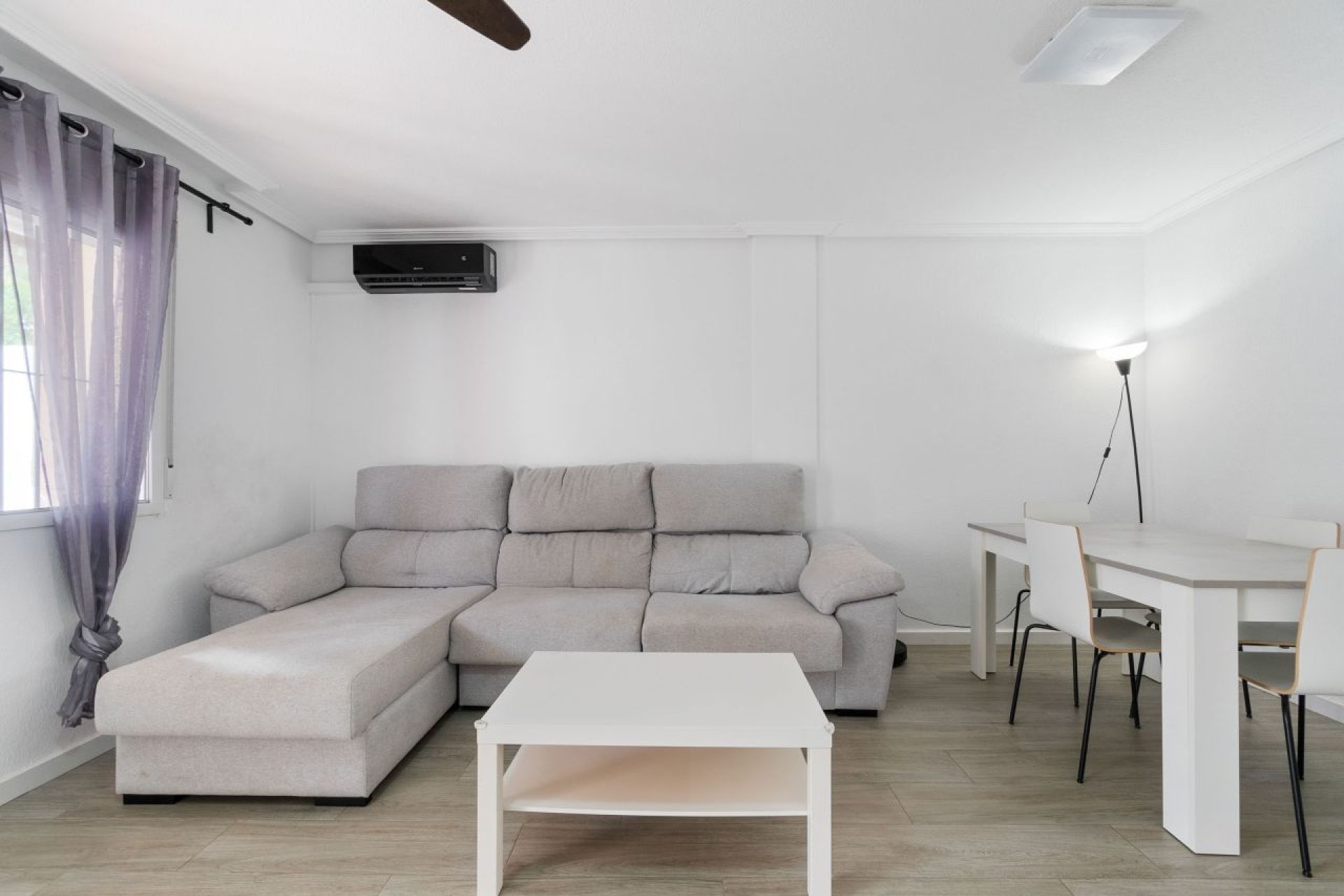 Resale - Town House -
Playa Flamenca