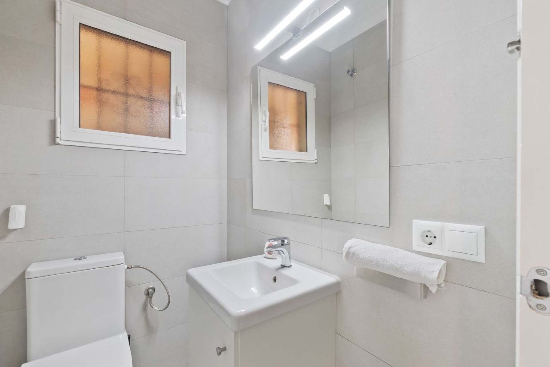 Resale - Town House -
Playa Flamenca