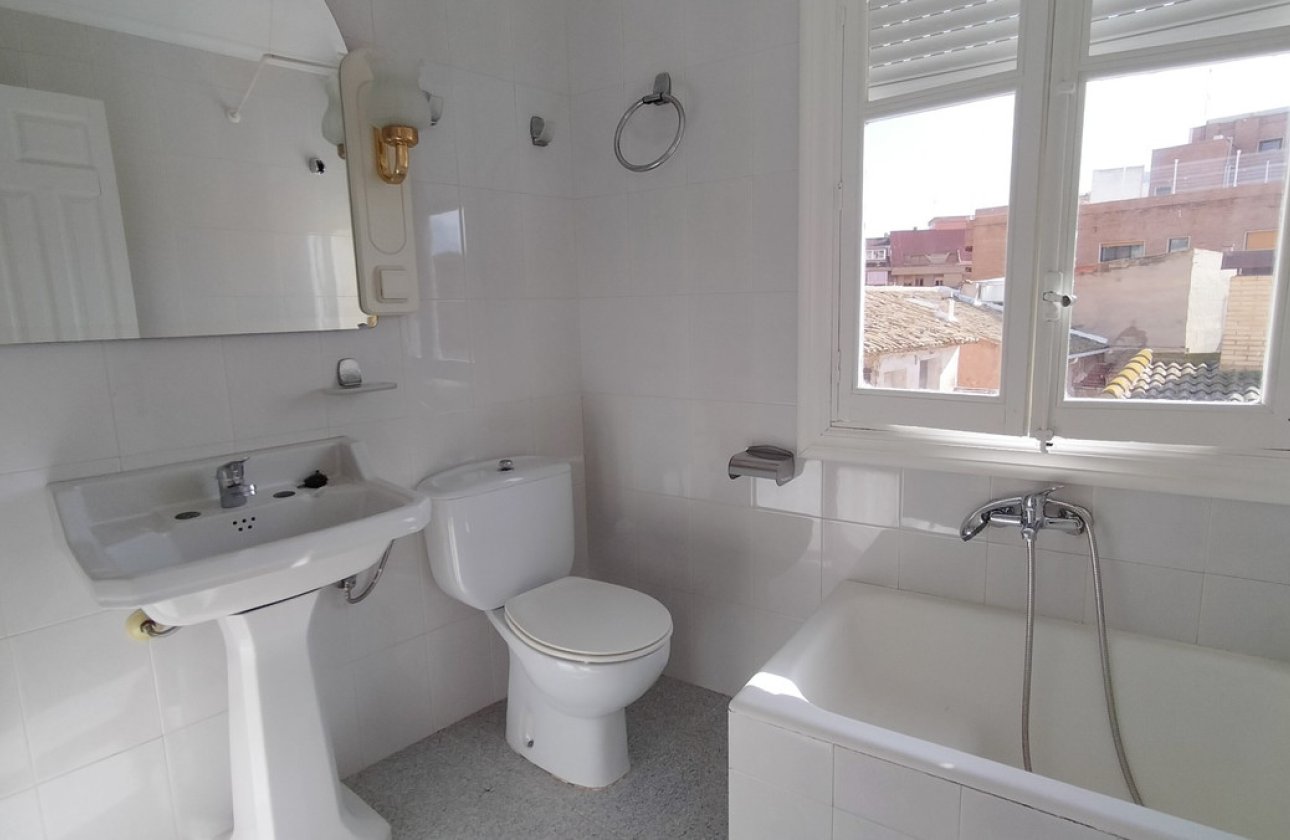 Resale - Town House -
Sax - Sax Centro