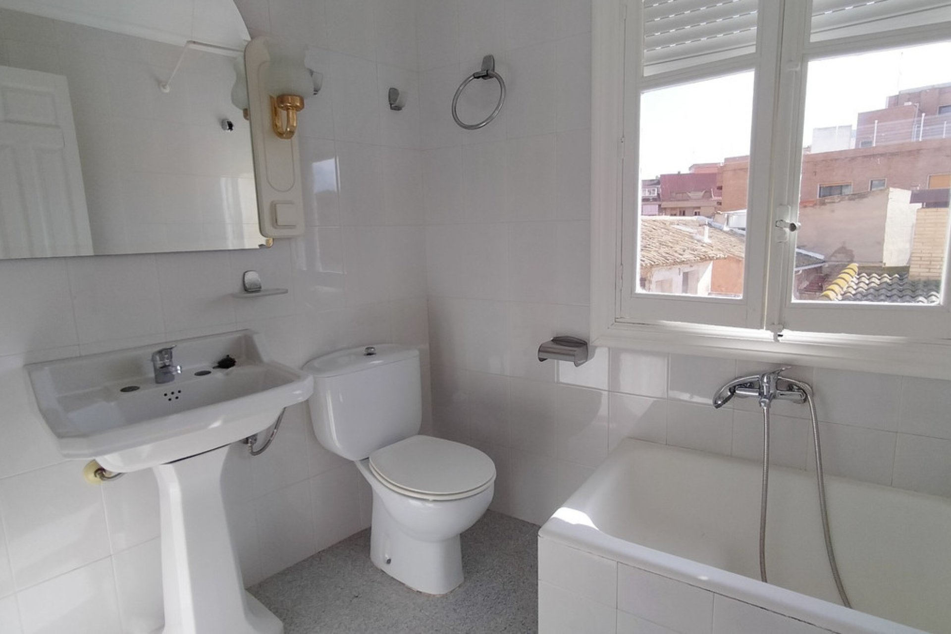 Resale - Town House -
Sax - Sax Centro