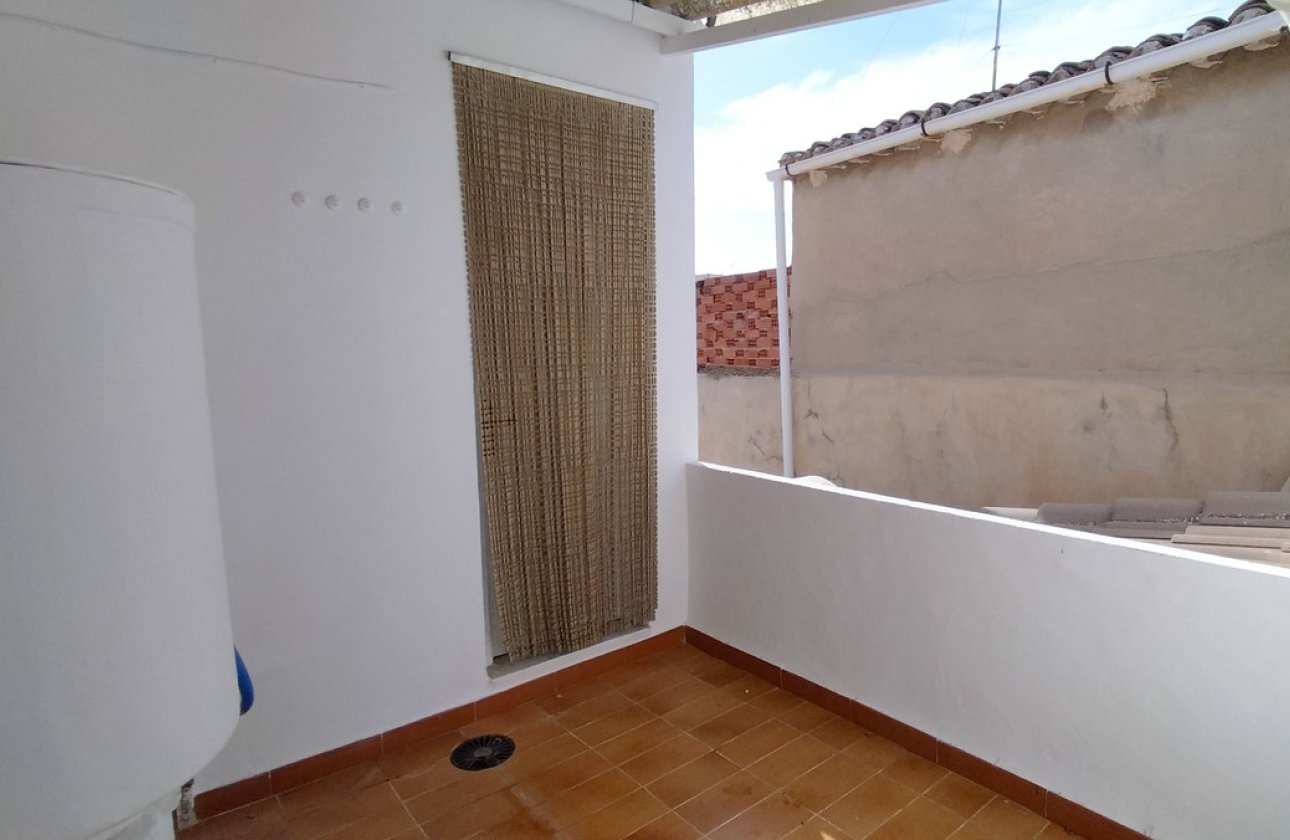 Resale - Town House -
Sax - Sax Centro