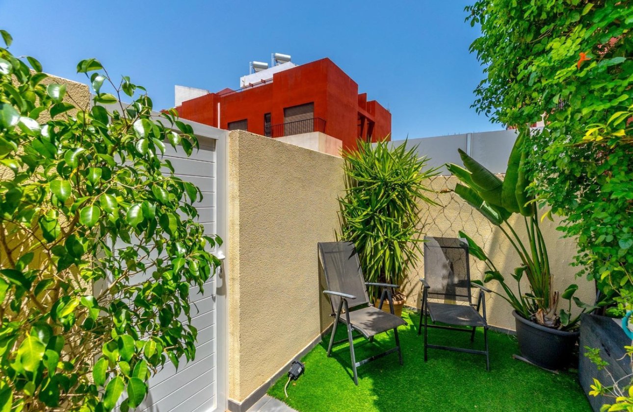 Resale - Town House -
Torrevieja - Aguas Nuevas