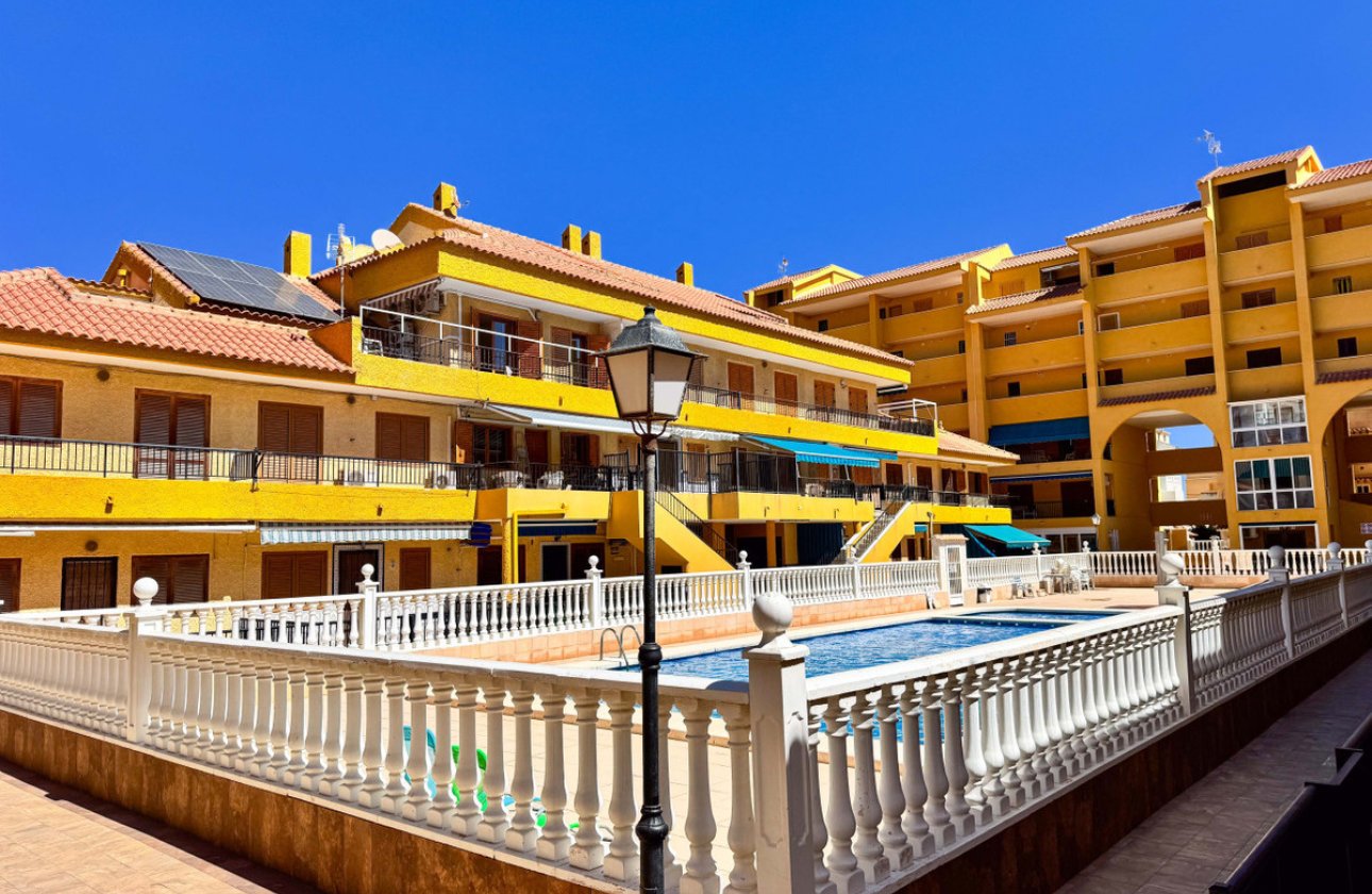 Resale - Town House -
Torrevieja - PLAYA DE LA MATA