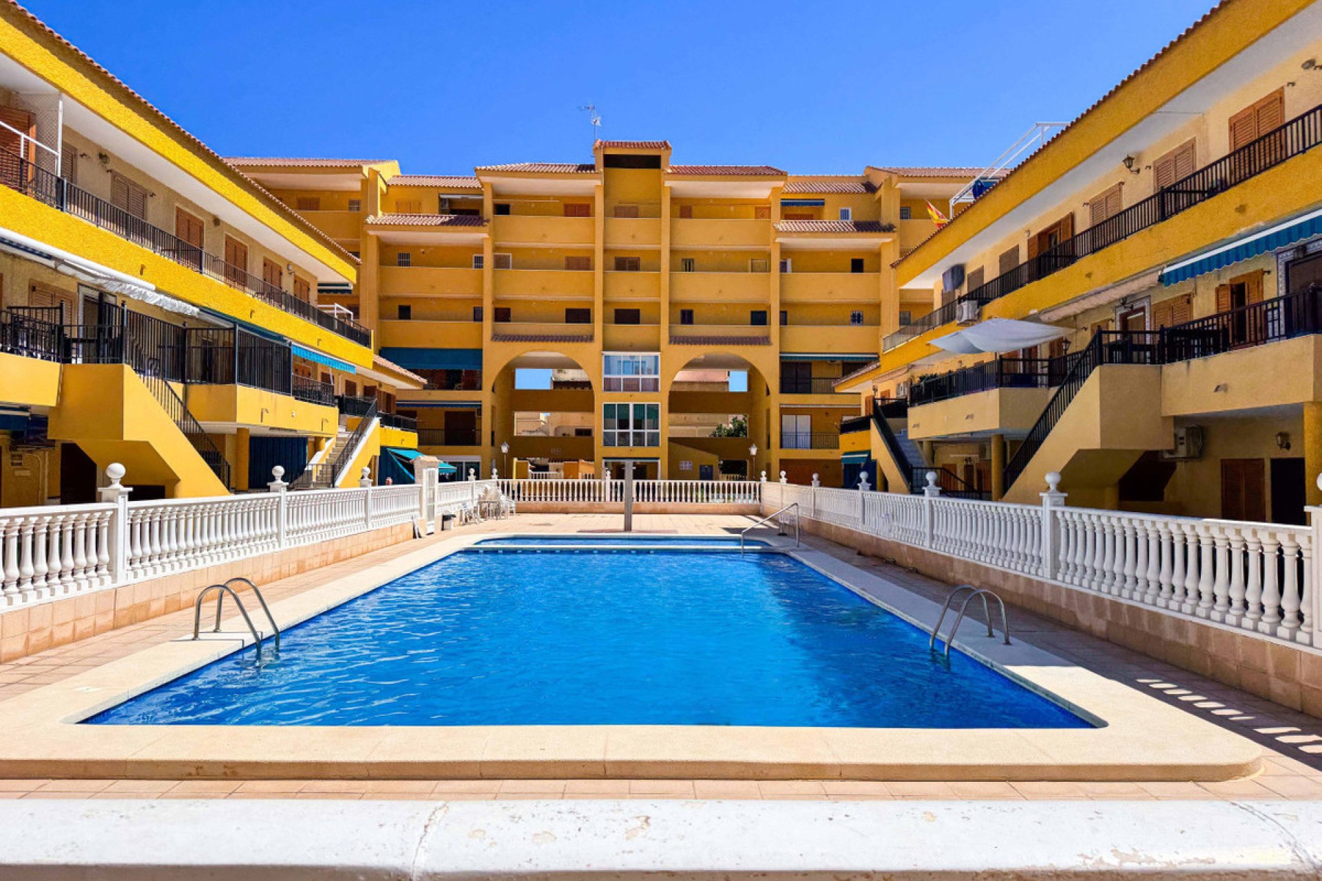Resale - Town House -
Torrevieja - PLAYA DE LA MATA