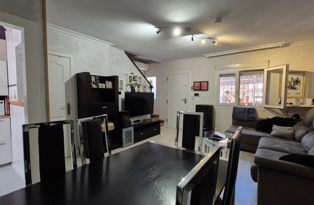 Resale - Town House -
Torrevieja - Torrevieja Centro