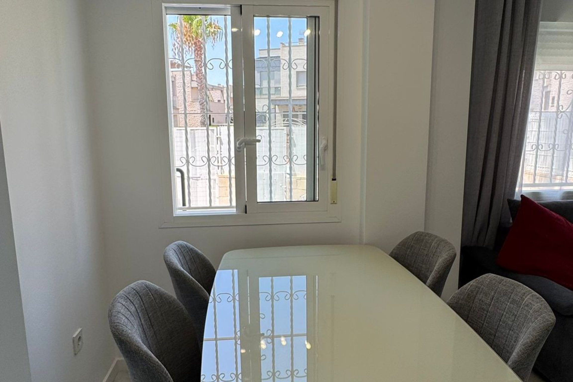 Resale - Town House -
Torrevieja - Torrevieja Centro