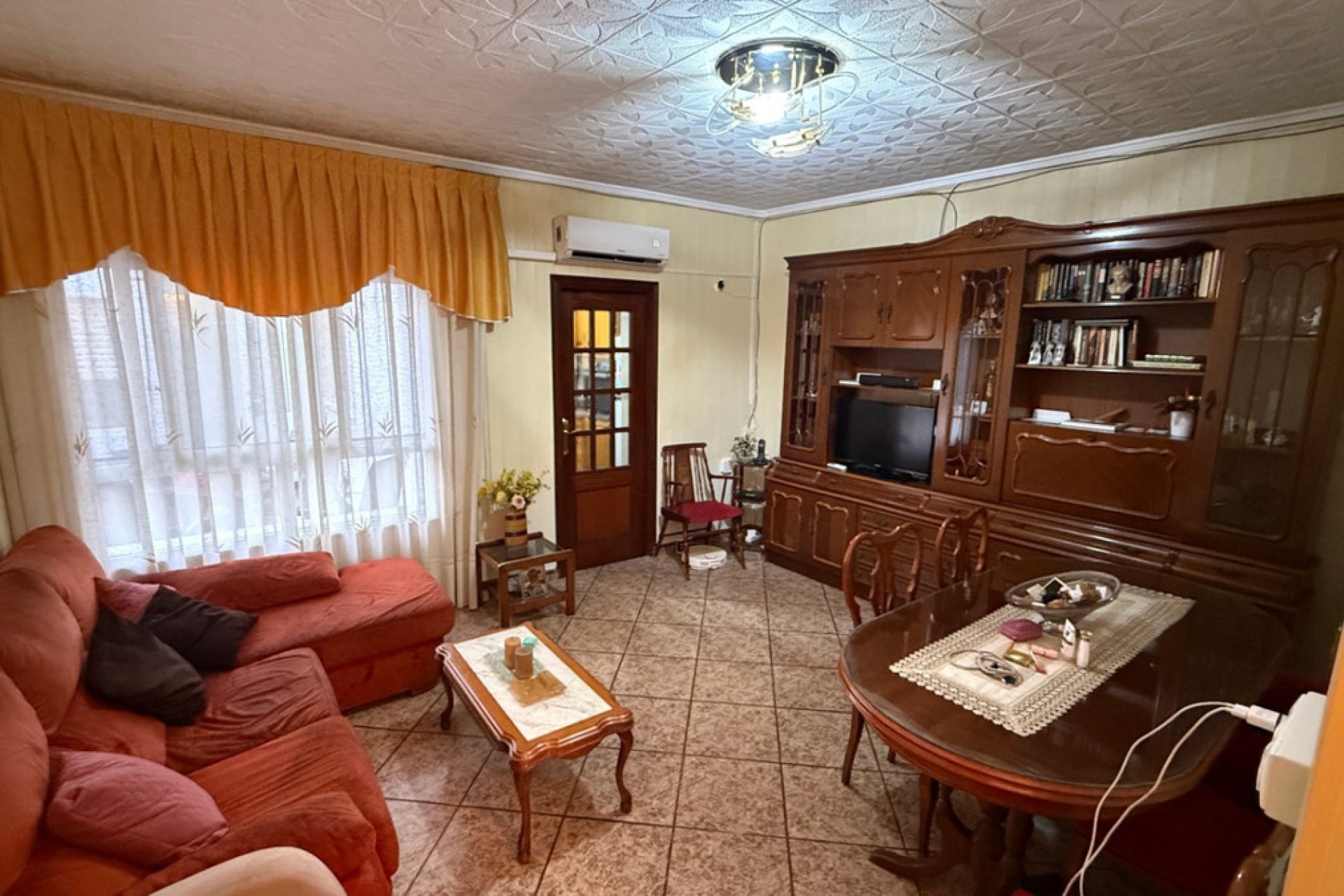 Resale - Town House -
Torrevieja - Torrevieja Centro