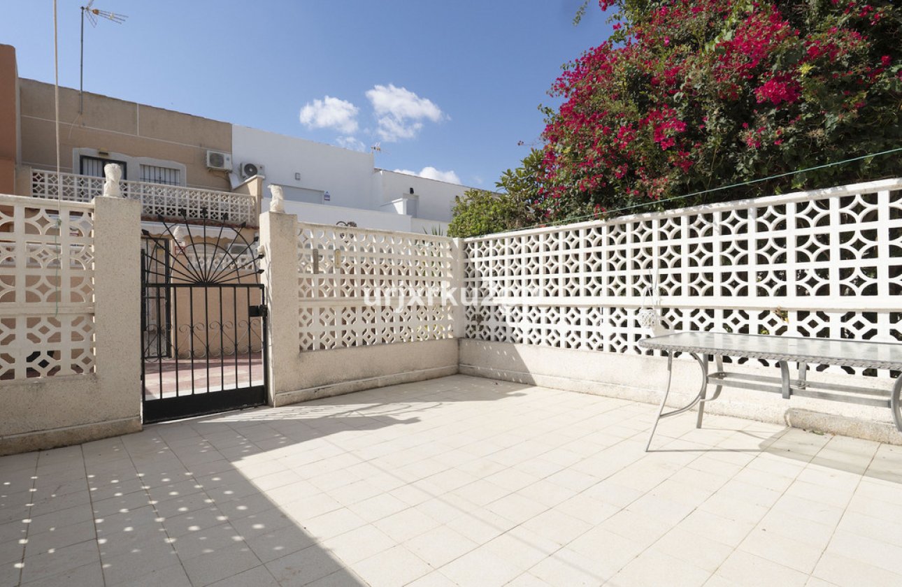 Resale - Town House -
Torrevieja - Torrevieja Centro