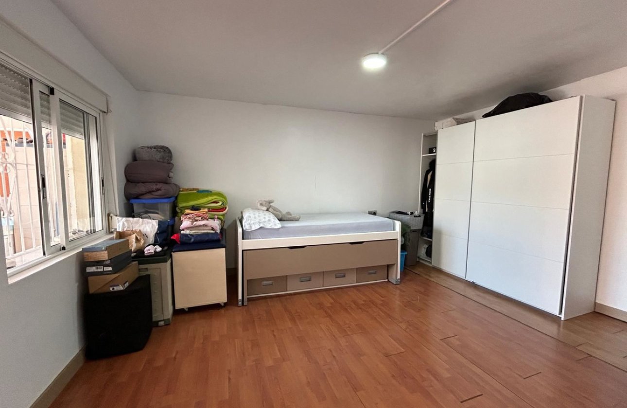 Resale - Town House -
Torrevieja - Torrevieja Centro