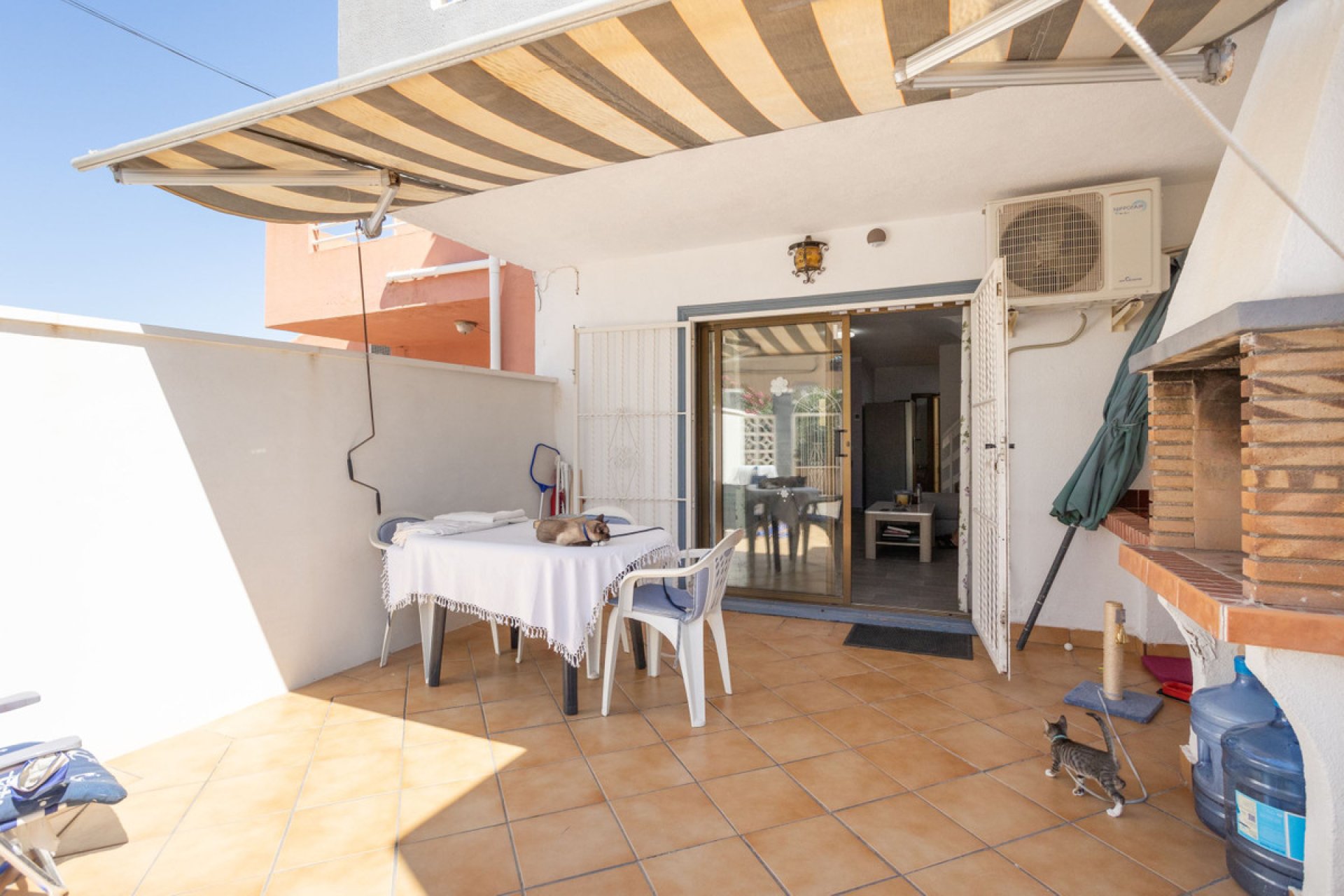 Resale - Town House -
Torrevieja - Torrevieja Centro
