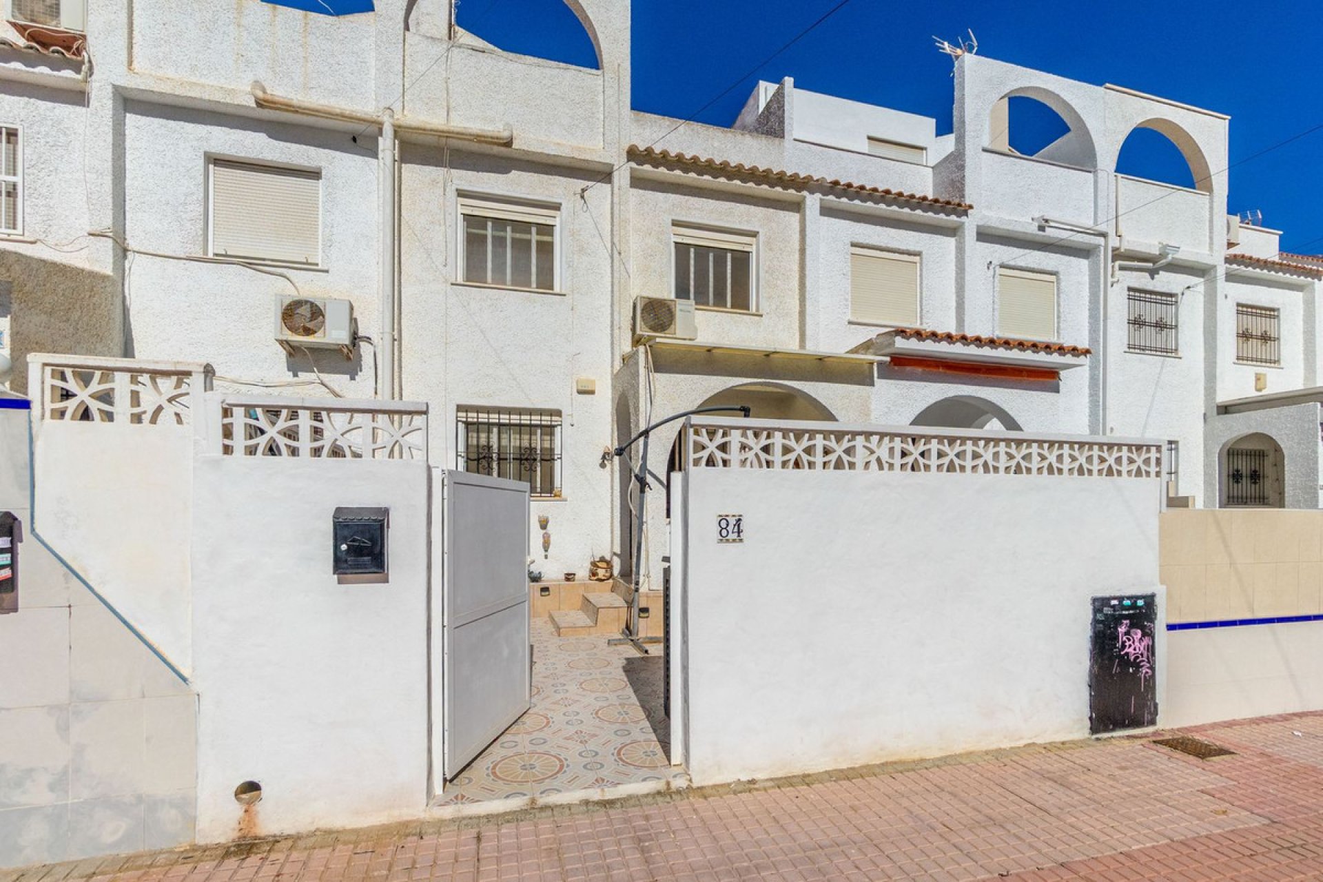 Resale - Town House -
Torrevieja - Torrevieja Centro