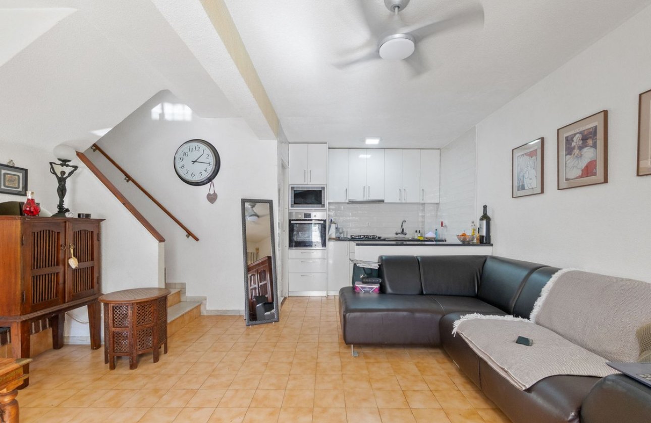 Resale - Town House -
Torrevieja - Torrevieja Centro