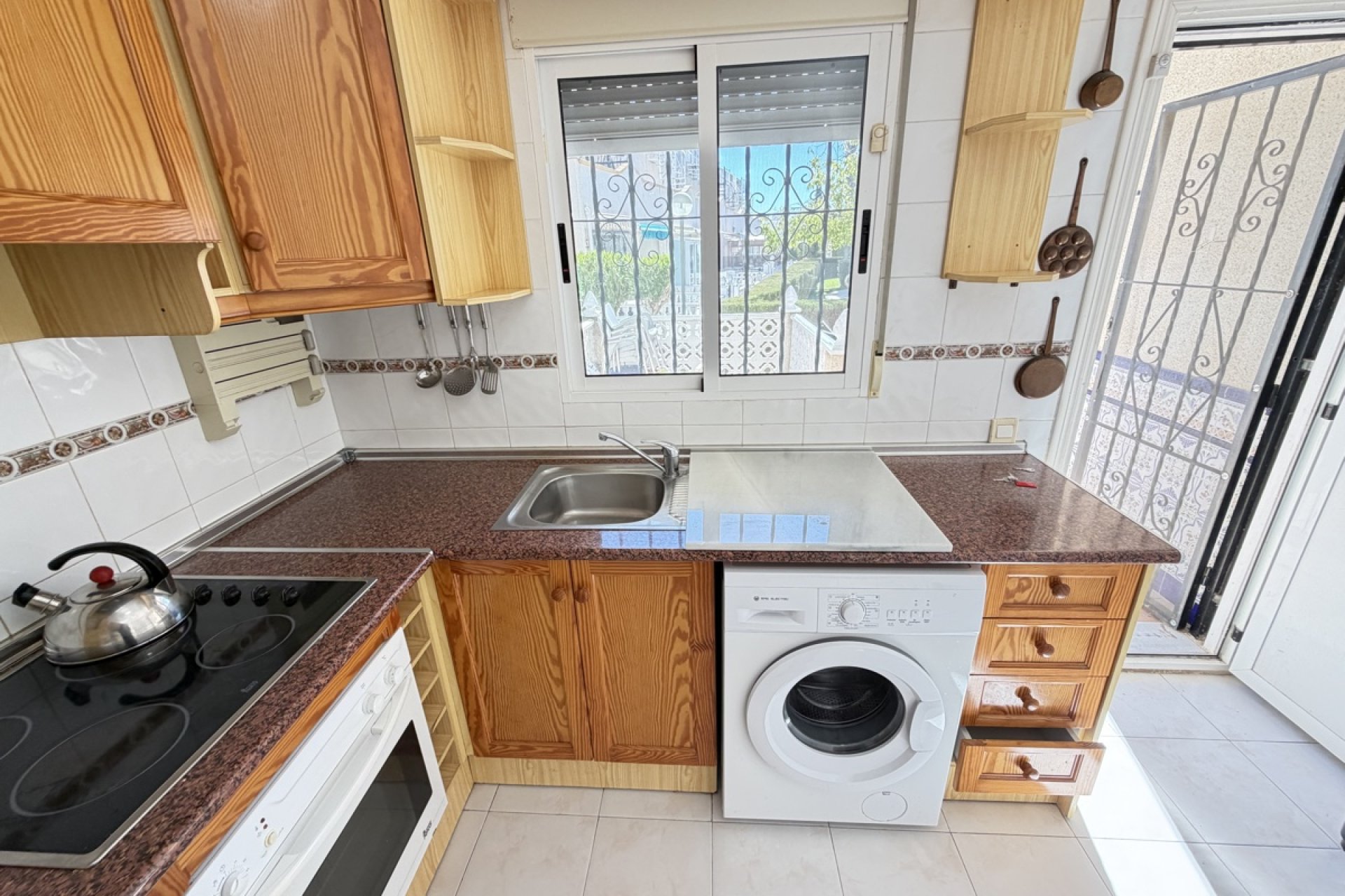 Resale - Townhouse -
La Florida