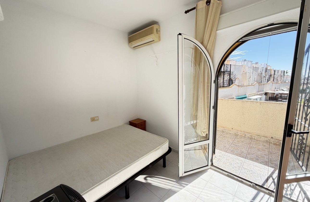 Resale - Townhouse -
La Florida