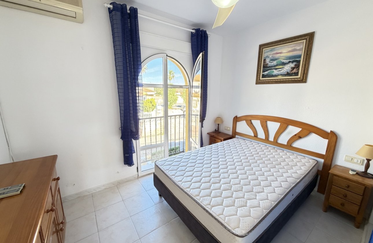 Resale - Townhouse -
La Florida