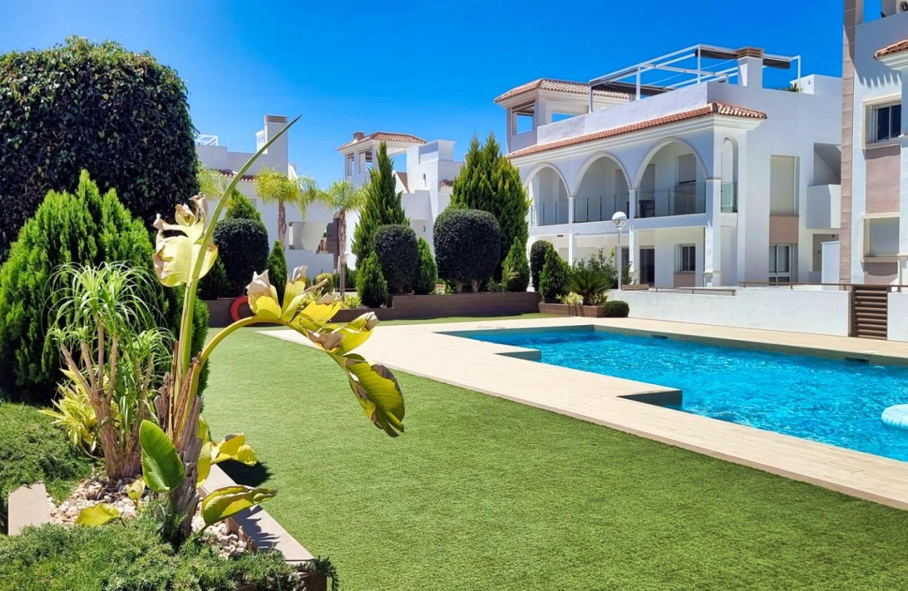 Resale - Upper floor bungalow -
Ciudad Quesada - Doña pepa