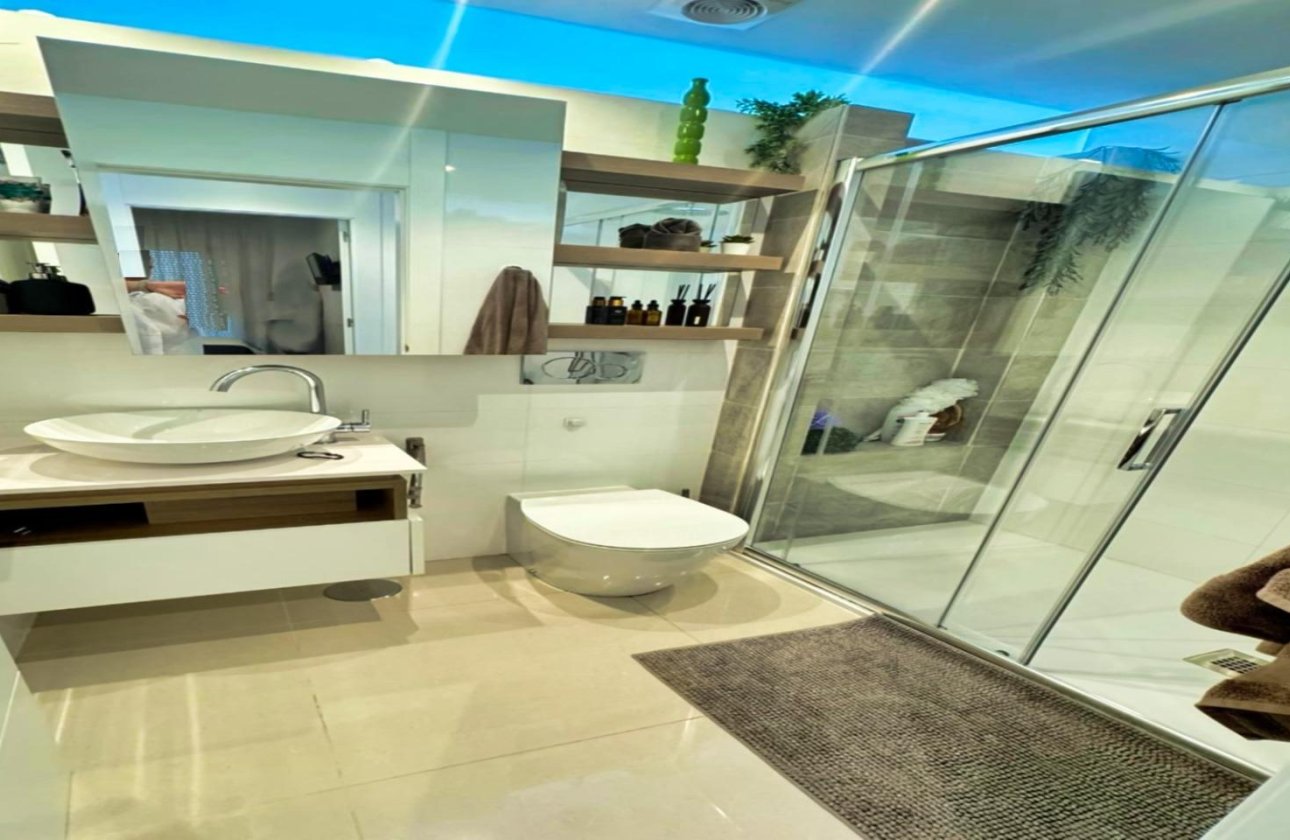 Resale - Upper floor bungalow -
Ciudad Quesada - Doña pepa