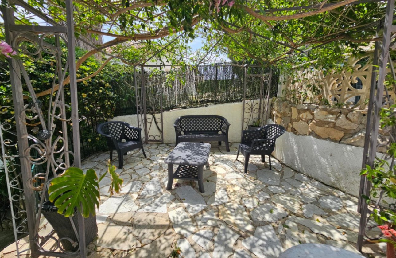 Resale - Villa -
Adsubia - Adsubia Centro