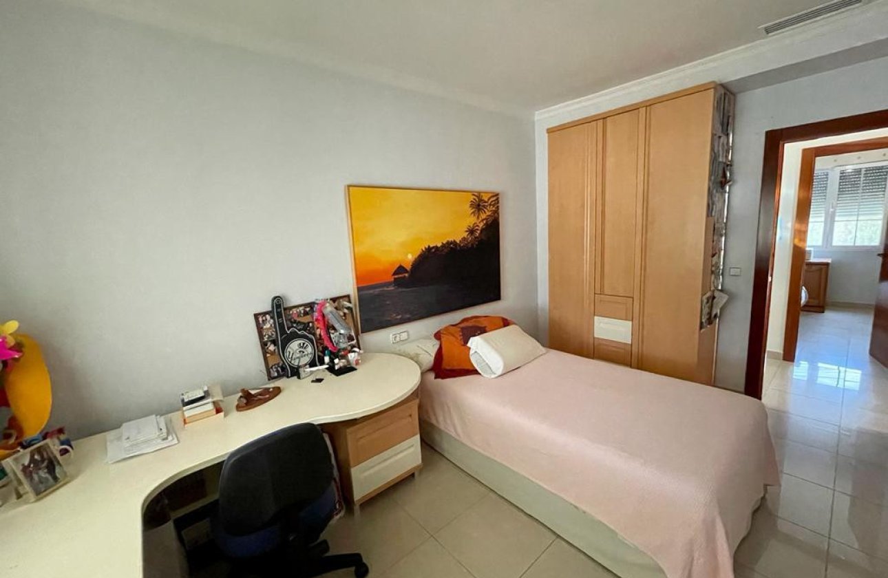 Resale - Villa -
Albatera - Albatera Centro