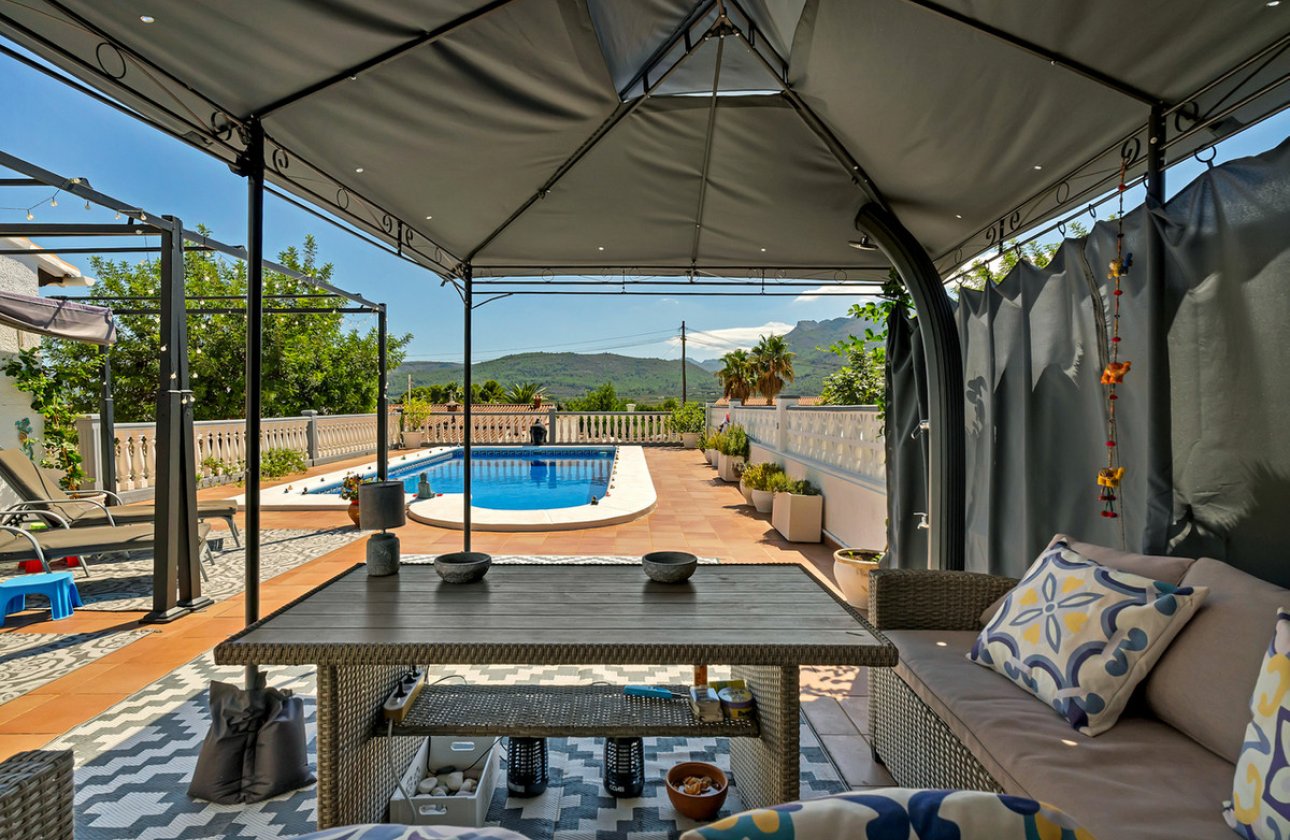 Resale - Villa -
Alcalalí - Alcalalí Centro