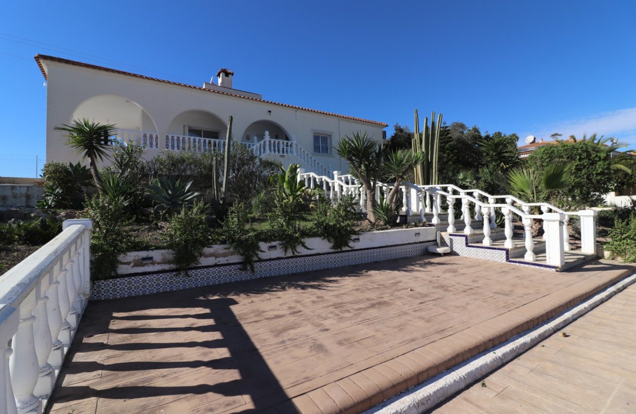 Resale - Villa -
Algorfa - Algorfa Centro