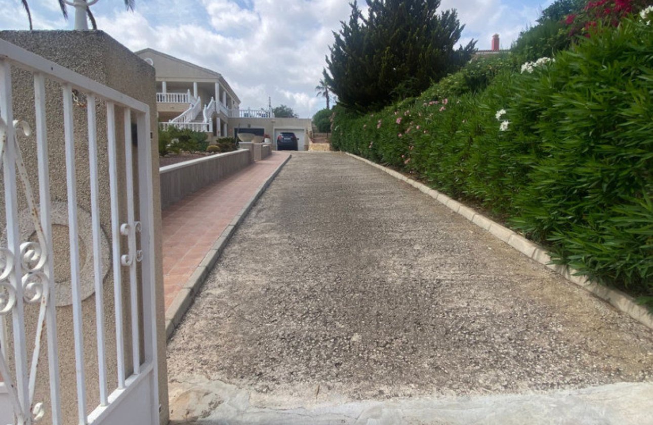 Resale - Villa -
Algorfa - Algorfa Centro