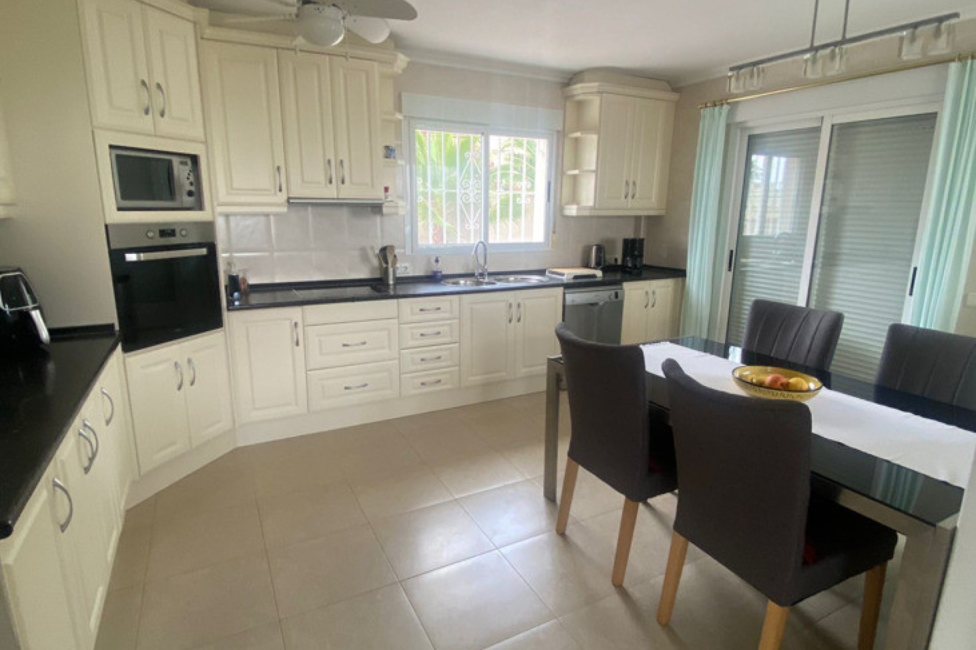 Resale - Villa -
Algorfa - Algorfa Centro