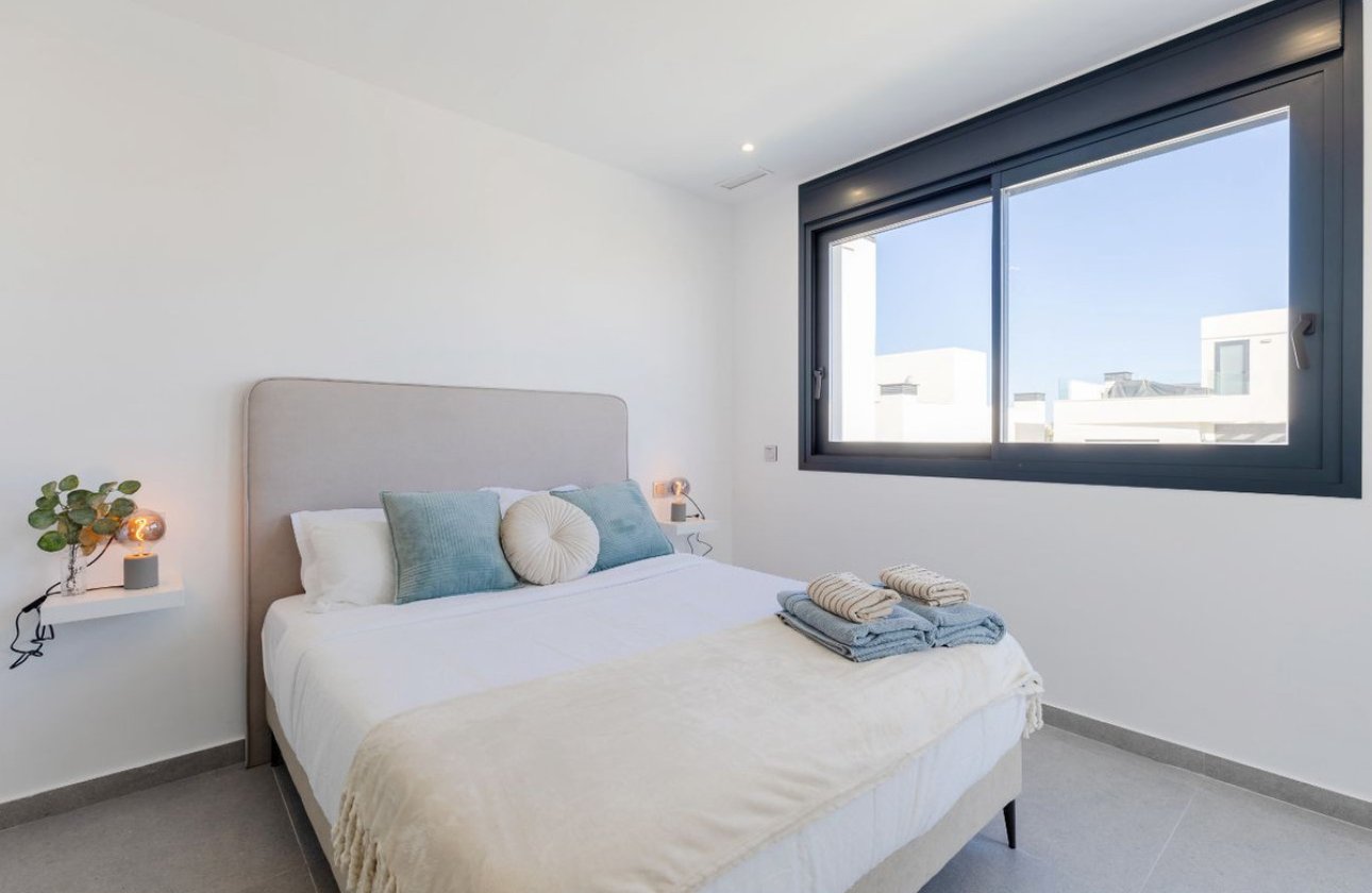 Resale - Villa -
Algorfa - La Finca Golf