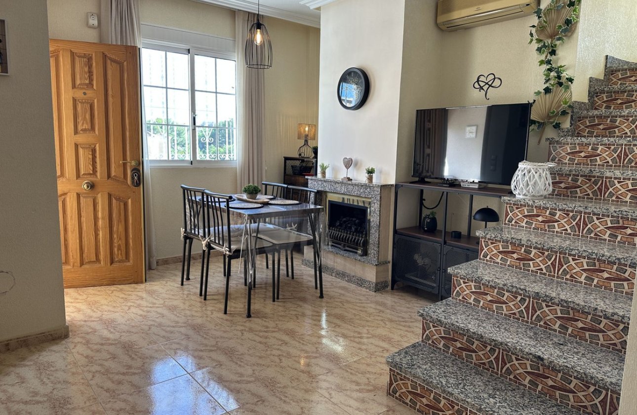 Resale - Villa -
Alicante - Alicante Centro