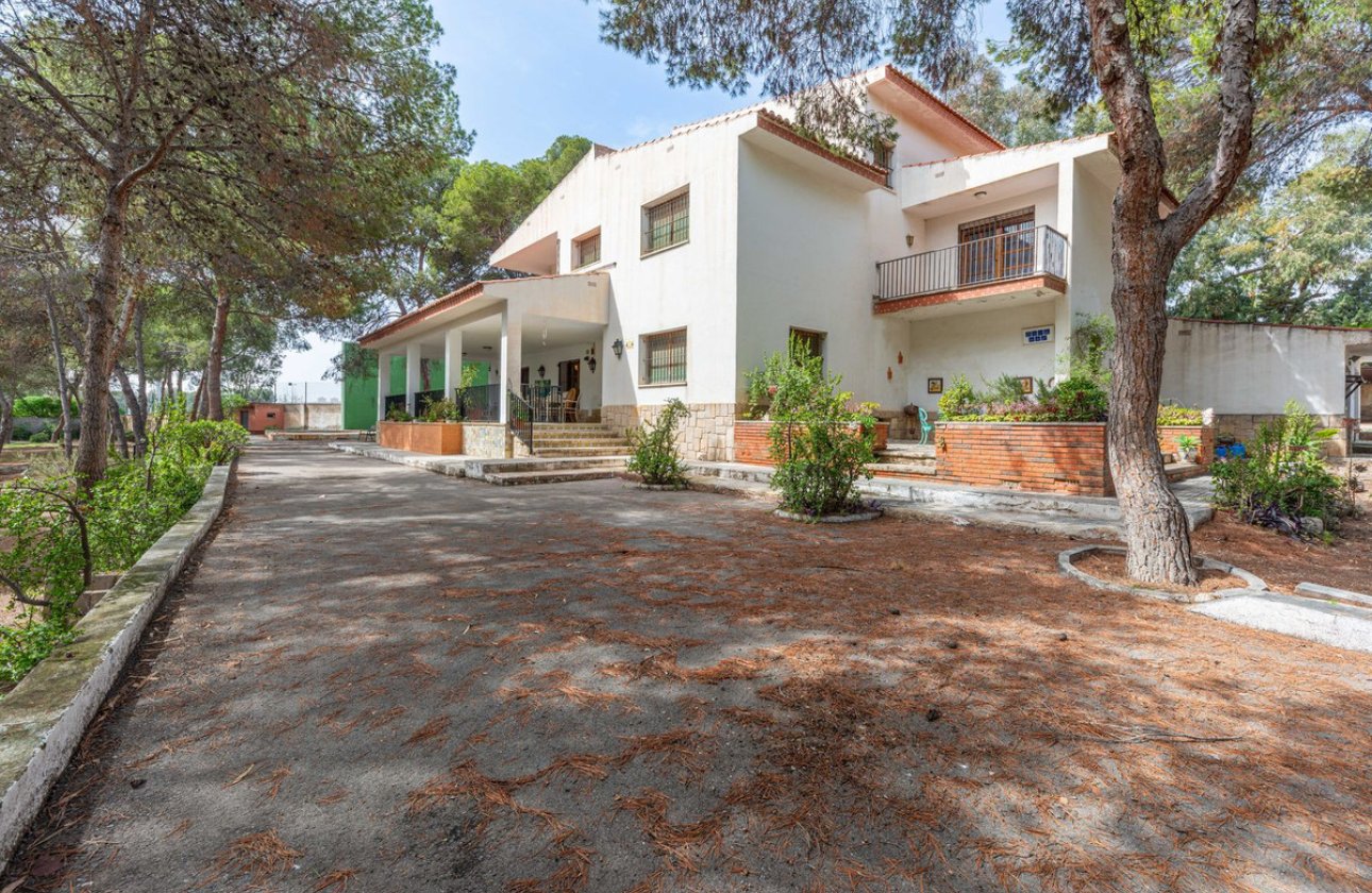 Resale - Villa -
Alicante - Alicante Centro