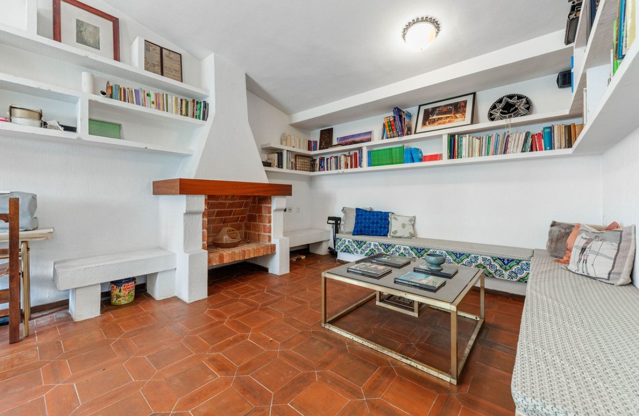 Resale - Villa -
Alicante - Alicante Centro