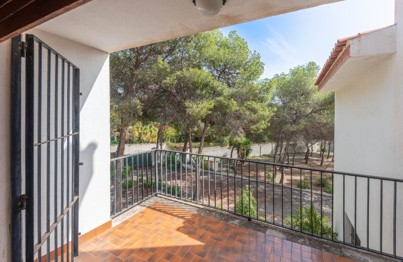 Resale - Villa -
Alicante - Alicante Centro