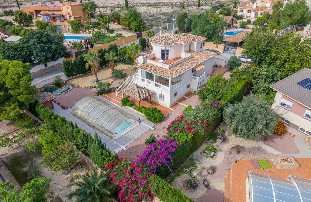 Resale - Villa -
Alicante - Alicante Centro