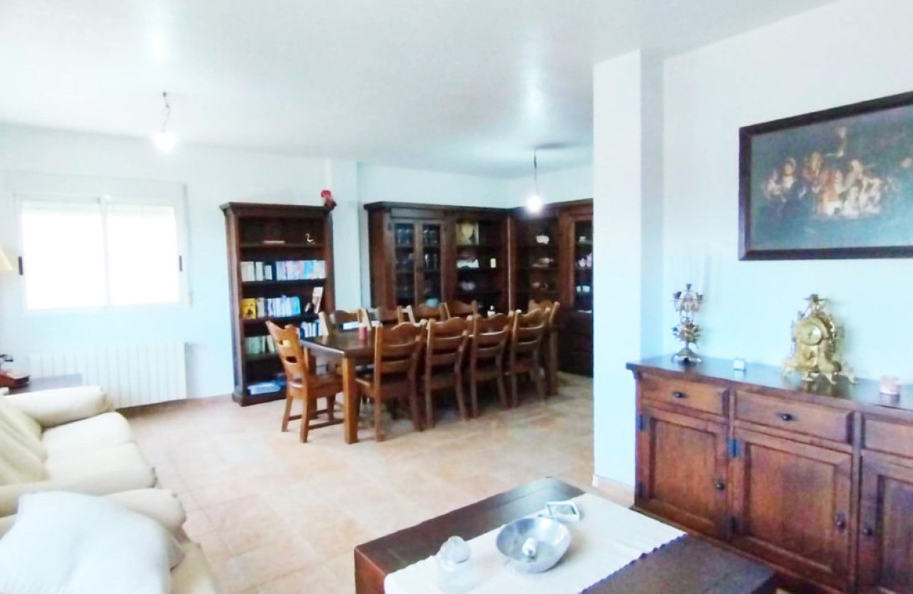 Resale - Villa -
Alicante City - La Torreta