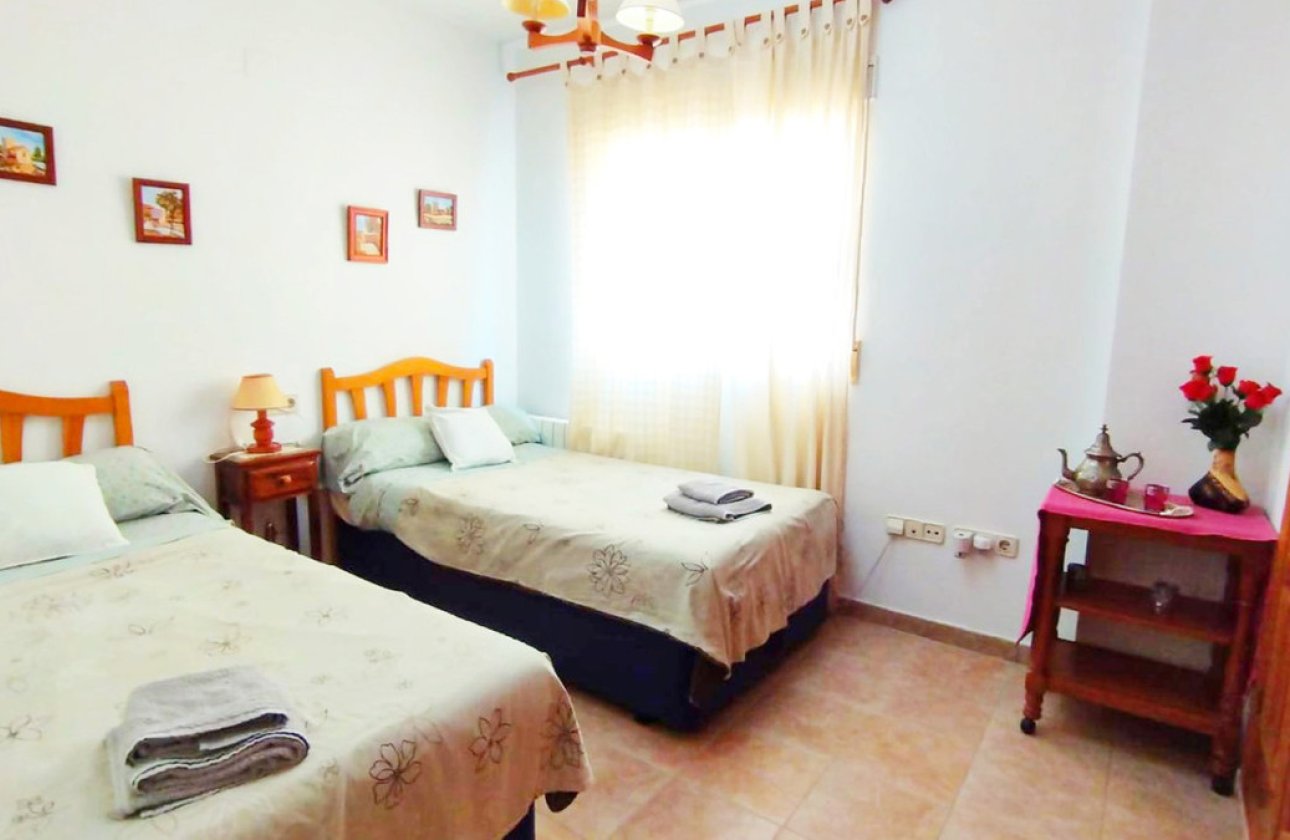 Resale - Villa -
Alicante City - La Torreta