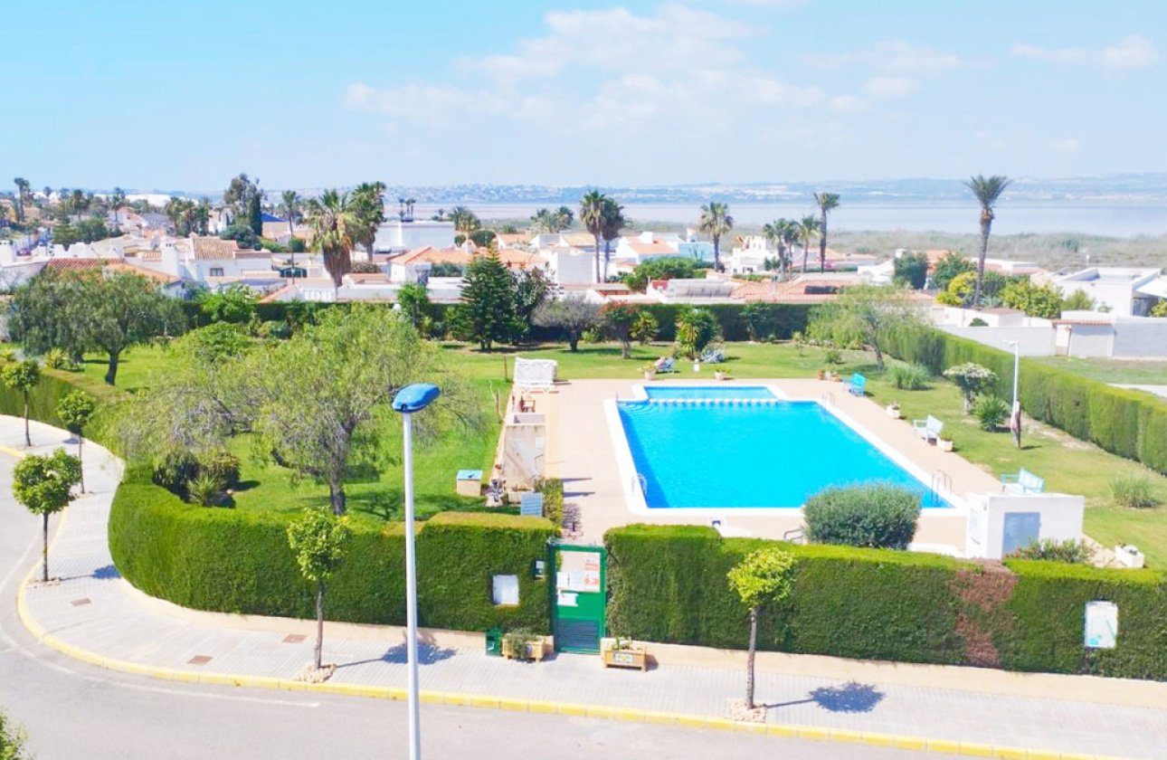 Resale - Villa -
Alicante City - La Torreta