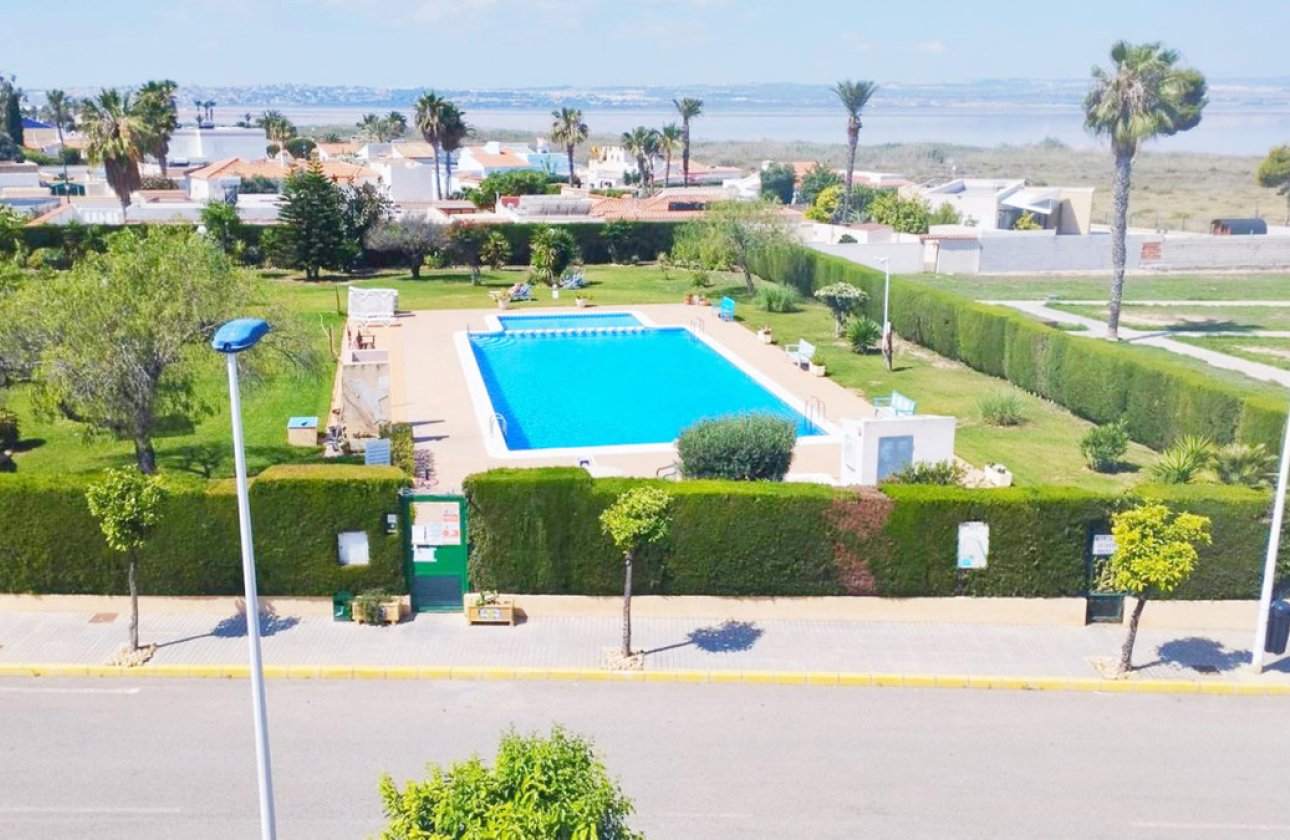 Resale - Villa -
Alicante City - La Torreta