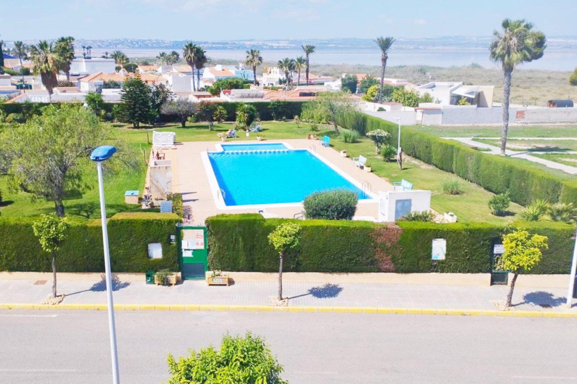 Resale - Villa -
Alicante City - La Torreta