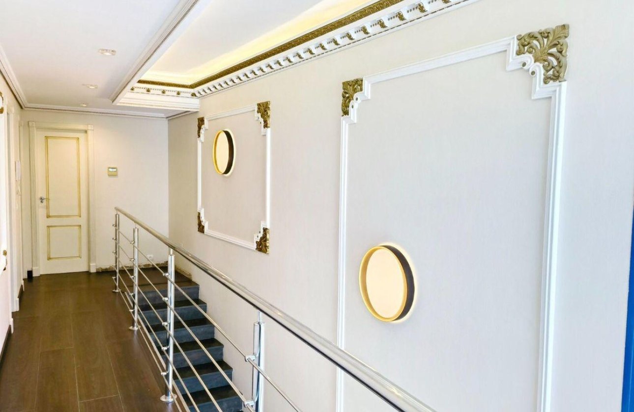 Resale - Villa -
Altea - Altea Centro